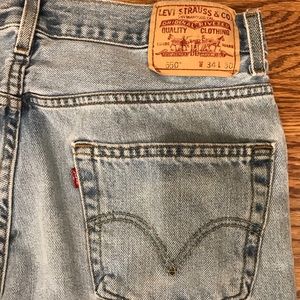 Levi’s 550 relaxed fit, light wash jean.